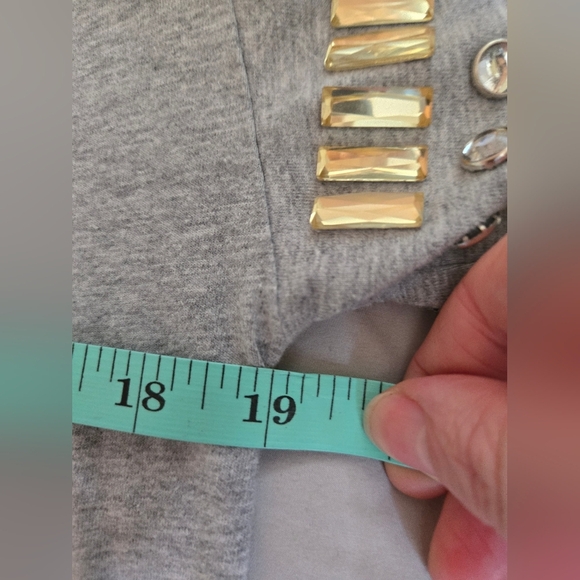 Michael Kors | Bejeweled Sleeves Gray Women's Top, Size Xs (Oversized) - Picture 8 of 9